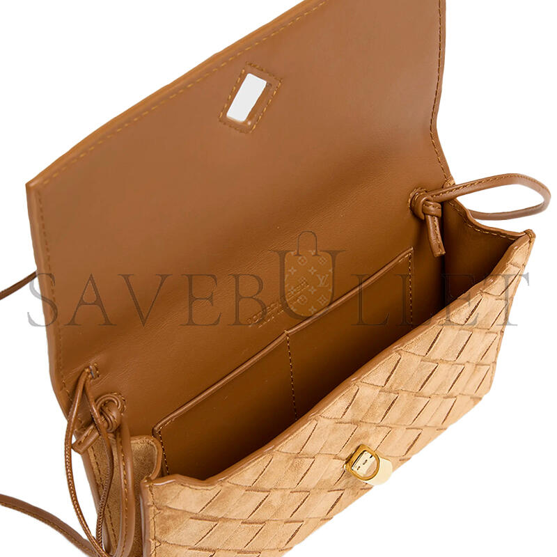 BOTTEGA VENETA ANDIAMO POUCH ON STRAP 836940 (19*12.6*2cm)